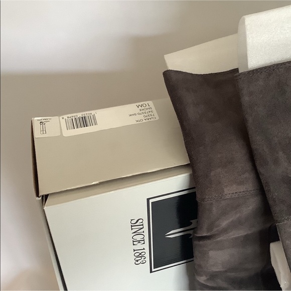 RARE NIB Frye Clara Over the Knee Suede Boots in Smoke Size 10 - Picture 6 of 7
